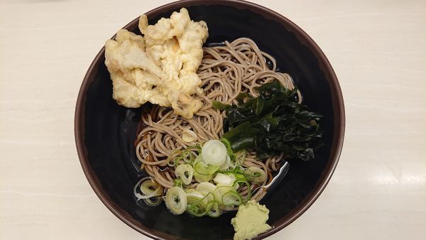 「冷し舞茸天（そば）　４３０円」@よつばの写真