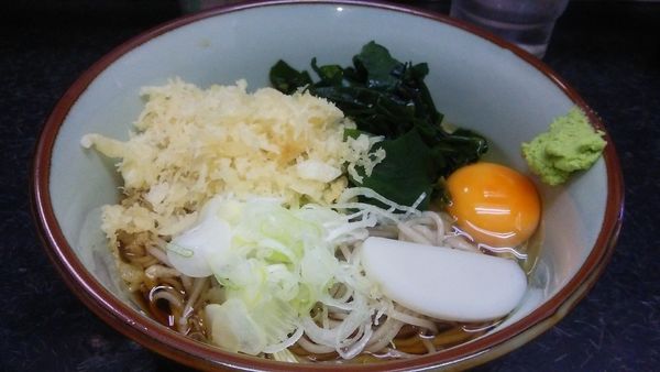 「冷したぬきそば 450円＋玉子 50円（だったかな）」@文殊 市川店の写真