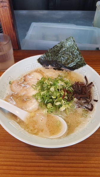 「らーめん」@博多濃麻呂 二子玉川店の写真