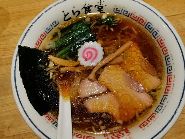 「手打中華そば」@とら食堂 福岡分店の写真