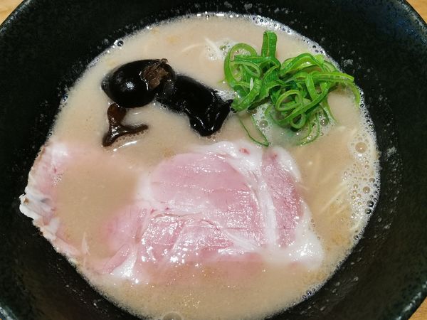 「とんこつ」@NOODLE FACTORY LIFEの写真