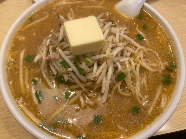 「味噌バター¥880」@萬来 八木崎店の写真