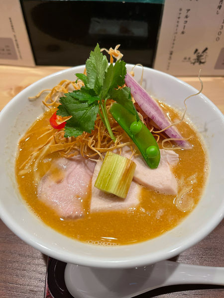 「味噌白鶏soba（1200円）」@銀座 篝 本店の写真