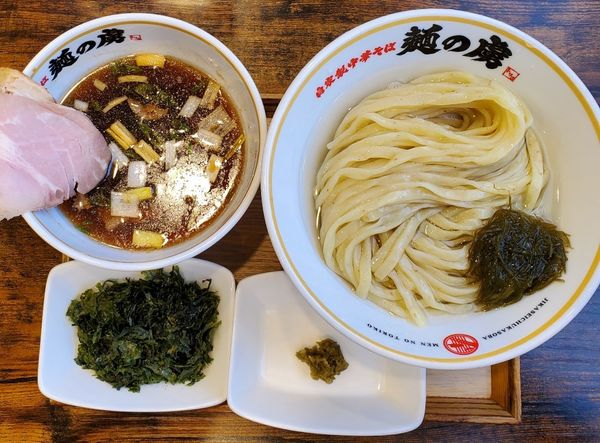 「昆布水つけ麺(大盛)」@自家製中華そば 麺の虜の写真