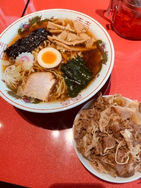 「中華そば 620円　ミニ牛丼 250円」@多文の写真