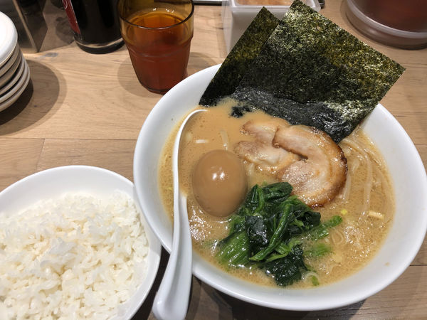 「醤油豚骨」@博多一風堂 吉祥寺店の写真
