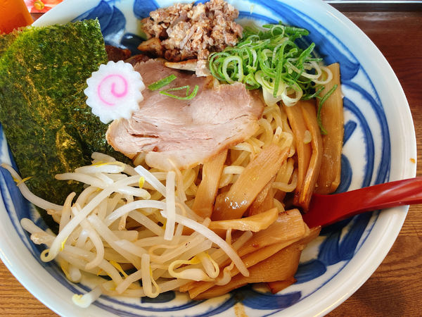 「魚介まぜそば(650円)+トッピングメンマ」@らーめん 楽縁の写真