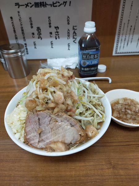 「ラーメン　やさいちょいマシ　ニンニクアブラ」@ラーメンの店 どでん 北浦和店の写真