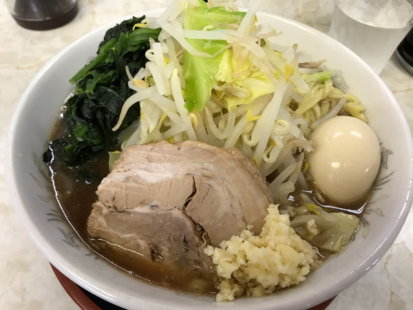 「特製大みのわﾗｰﾒﾝ870円固めﾆﾝﾆｸ」@麺屋みのわの写真