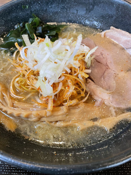 「辛ねぎ塩岩ラーメン」@麺屋 稀水 浦和大門店の写真