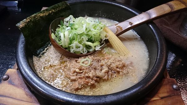 「白丸らぁ麺」@らぁめん 牛ごろの写真