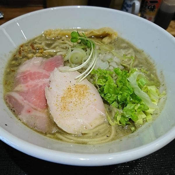 「塩煮干そば」@つけめん・らーめん・煮干そば 金狼の写真