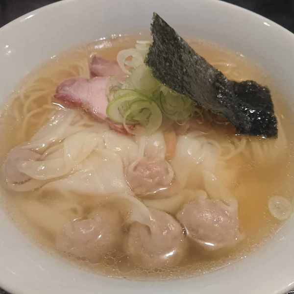 「わんたん麺　塩」@支那ソバ 小むろの写真