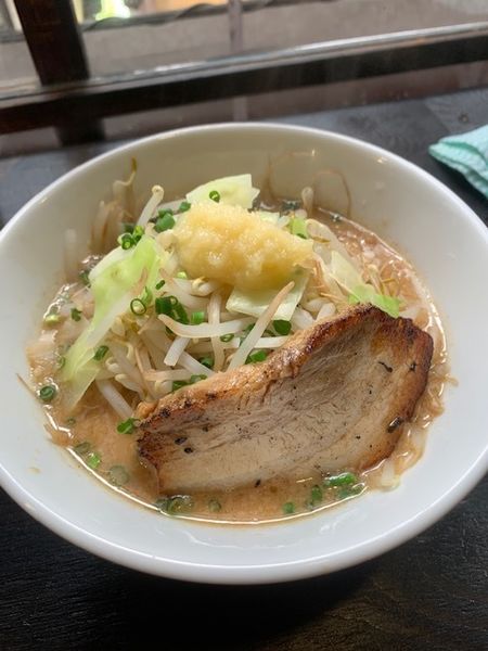「豚骨醤油ラーメン（通常価格800円）クーポン利用無料」@まっちゃんラーメン 一筋 葛飾立石本店の写真