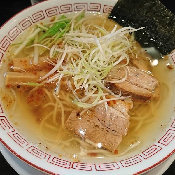 「海老塩ラーメン」@らぁめん大山 アトレ川崎店の写真