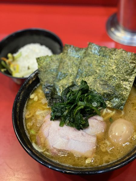 「ラーメン大盛」@家系総本山 ラーメン吉村家の写真