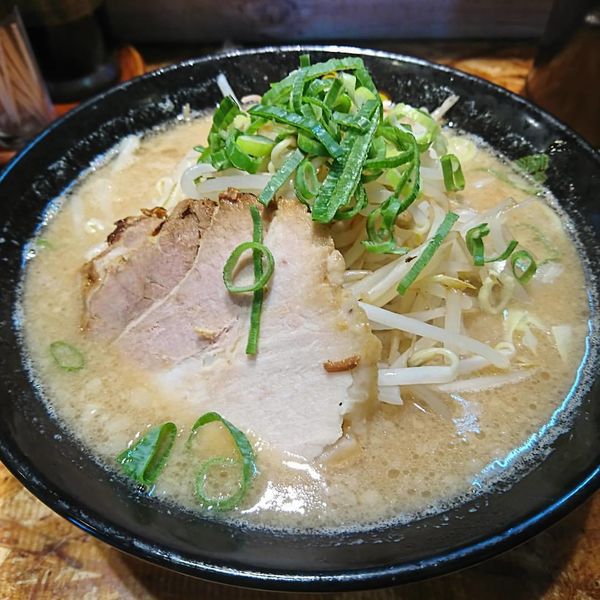 「濃厚とんこつラーメン」@濃厚とんこつらーめん オハナ堂の写真