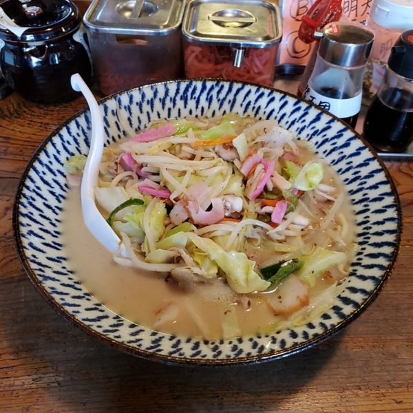 「ちゃんぽん＋辛子高菜（中辛）」@元祖長浜 大学ラーメンの写真