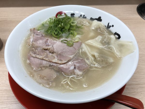 「長浜ラーメン」@長浜ナンバーワン 東京大岡山店の写真