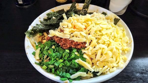 「【限定】我流豚星｡台湾混蕎麦(麺少･大蒜)＋チーズ・カレー」@豚星。の写真