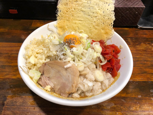 「俺の汁なしカリー麺」@オリオン食堂の写真