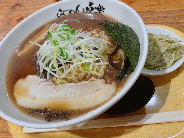 「焼き醤油ラーメン+とろろ昆布」@利尻らーめん 味楽 新横浜ラーメン博物館店の写真