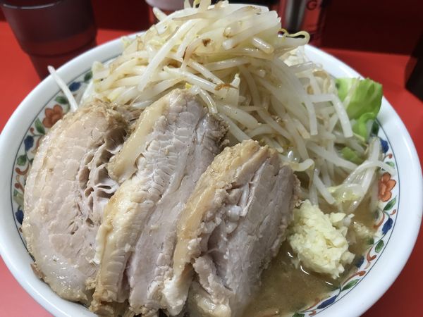 「小豚（ニンニク少なめ）」@ハナイロモ麺 吉祥寺本店の写真