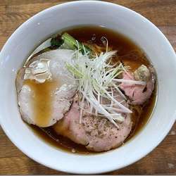 醤油ラーメン（手もみ麺）