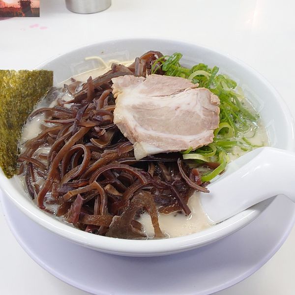 「キクラゲラーメン」@博多天神 渋谷南口店の写真