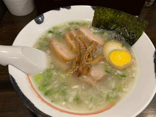 「豪快塩らーめん」@二代目 げんこつ屋の写真