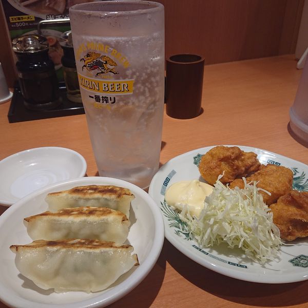 「エビ塩＋半チャーハン800円、餃子3ヶ130円」@日高屋 新津田沼店の写真