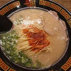 天然とんこつラーメン930円