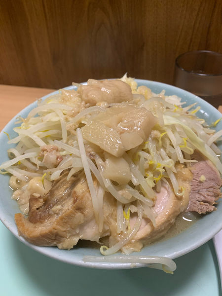 「豚入りラーメン(ｱﾌﾞﾗﾆﾝﾆｸ生ﾀﾏﾈｷﾞ)」@らーめん 蓮の写真