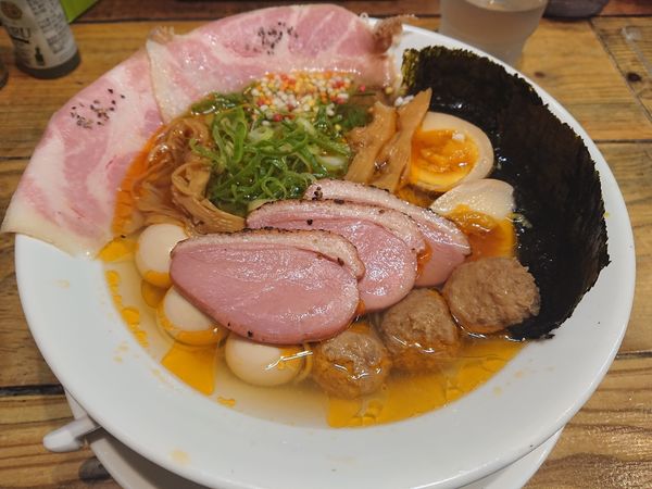 「駿河湾タカアシガニ極上塩らぁ麺特製豪華盛り1300円」@東京ラーメンショーセレクション 極み麺「<真>卓朗商店」の写真