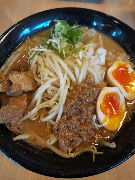 「味噌ラーメン（味玉付き）」@味噌の大将の写真