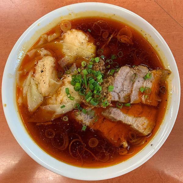 「海老ワンタンメン 辛口」@日陰の写真