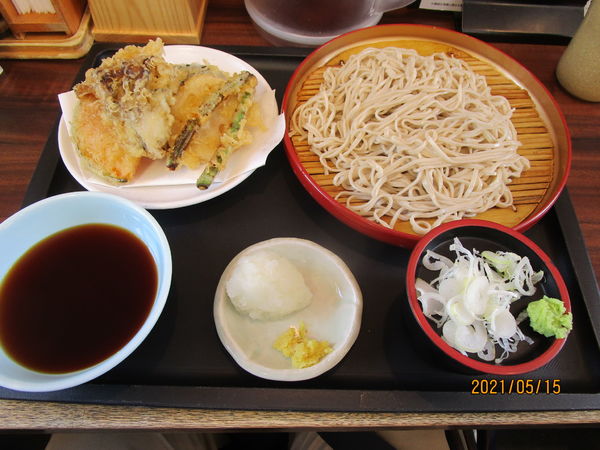 「野菜天ぷらそば 770円」@天丼 てんや 竹ノ塚店の写真