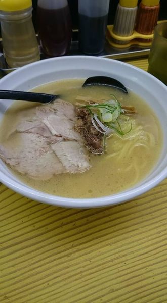 「しお」@牛骨らーめん ほうき屋の写真