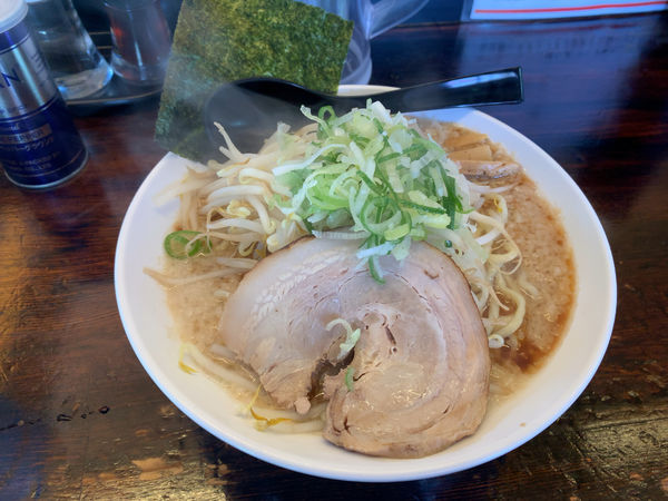 「醤油焦がしニンニクらーめん」@麺屋 祐 TASUKUの写真