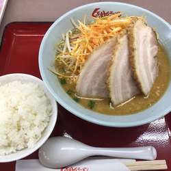 ネギみそラーメン　トッピングチャーシュー3枚