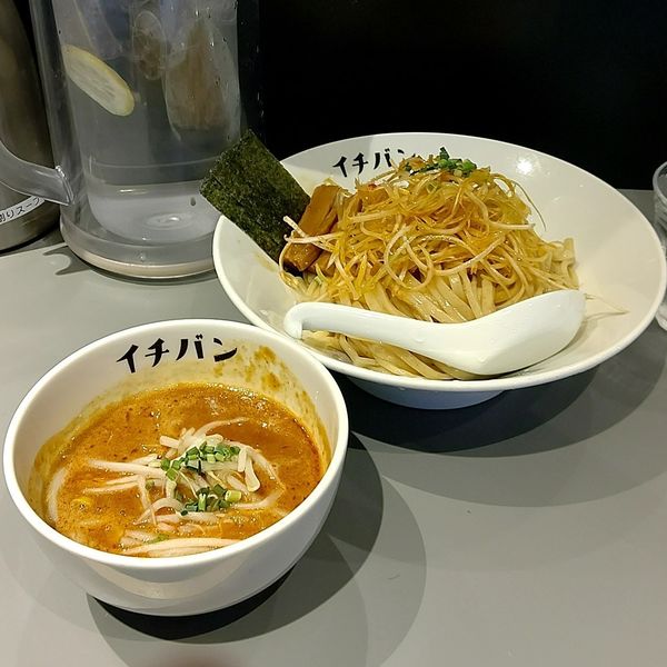 「辛みそつけ麺(大)＋辛ねぎ」@つけ麺 一番 本八幡店の写真