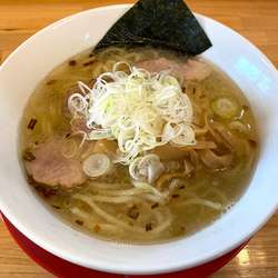 塩らーめん ８５０円