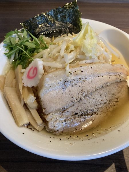 「白ラーメン　中¥900」@ヤマネコ軒の写真