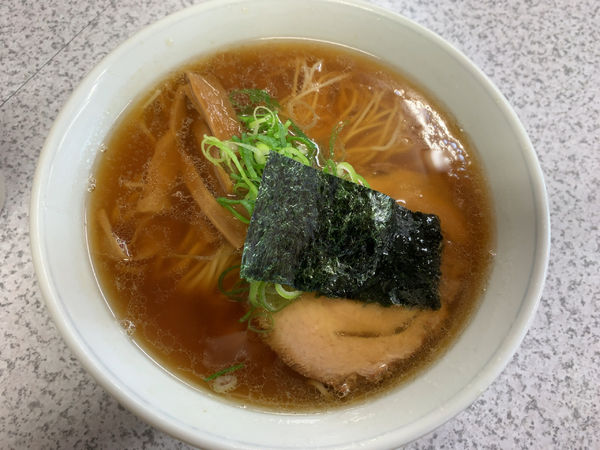 「ラーメン800円」@支那そばや 鶴ヶ峰店の写真