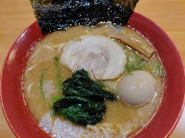 「武闘家（豚骨醤油ラーメン）」@えびす亭の写真