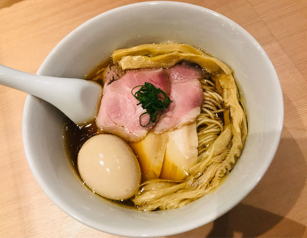 「特製醤油らーめん」@らぁ麺すみ田の写真