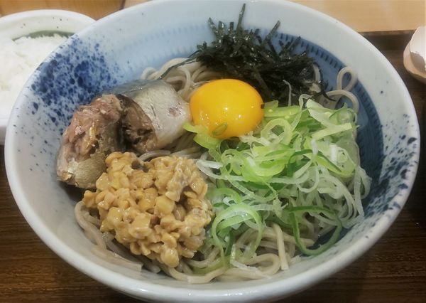 「まぜ蕎麦 山形ひっぱり風追い飯付」@しぶそば 池袋店の写真