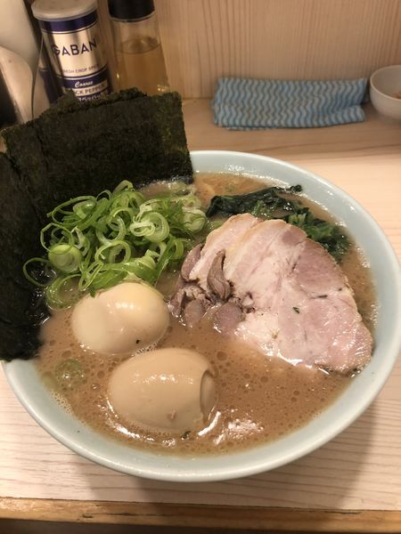 「極みスペシャル＋味玉」@家系 武の極みの写真