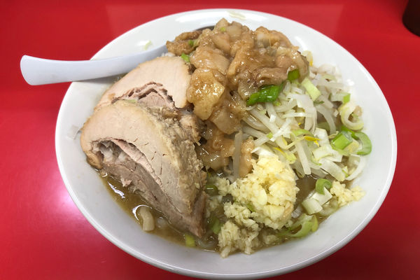 「ラーメン780円+豚1枚130円」@ラーメン一心の写真