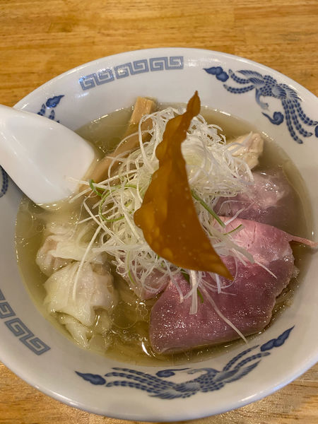 「限定：鶏と水と雲呑と」@寿製麺よしかわ 坂戸店の写真